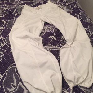 Lululemon white dance pants, Size 4